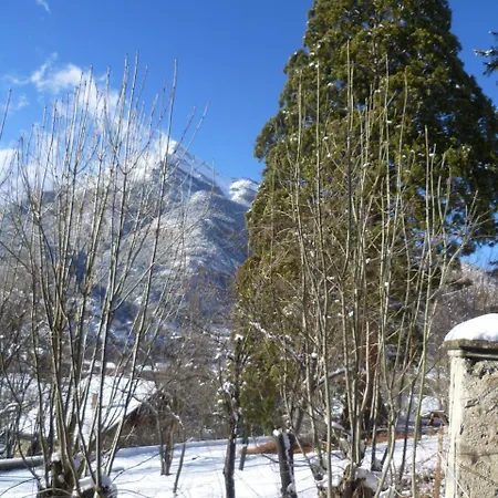 Maison Familiale Des Gueyniers Bed & Breakfast Jausiers