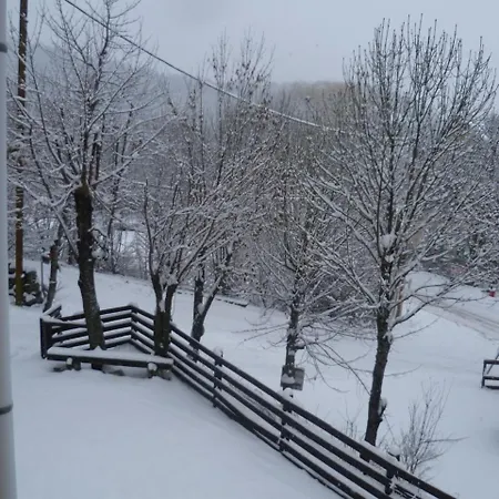 Bed & Breakfast Maison Familiale Des Gueyniers Jausiers